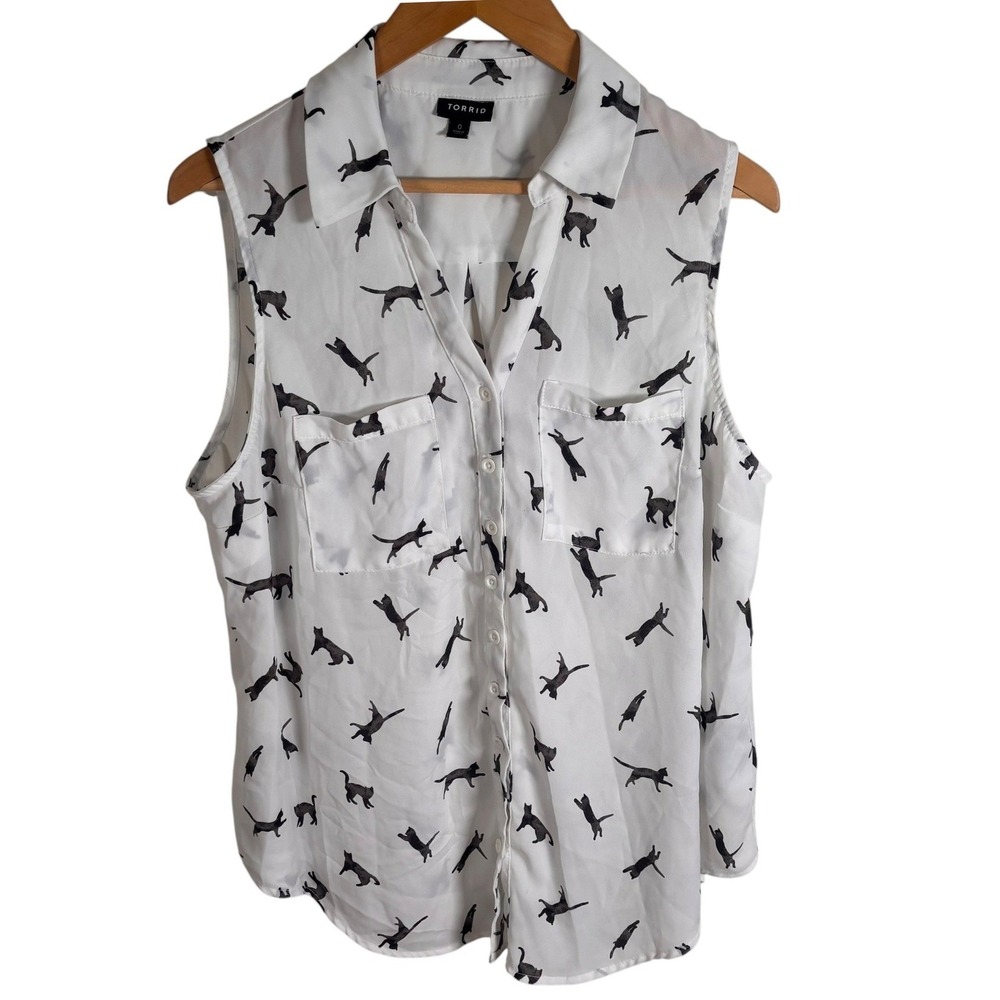 Torrid Womens 0 L White Black Cat Print Sleeveless Button Down Shirt Pockets
